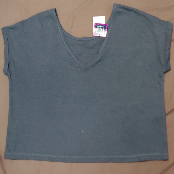 Material Girl Workout Crop - Picture 2 of 2